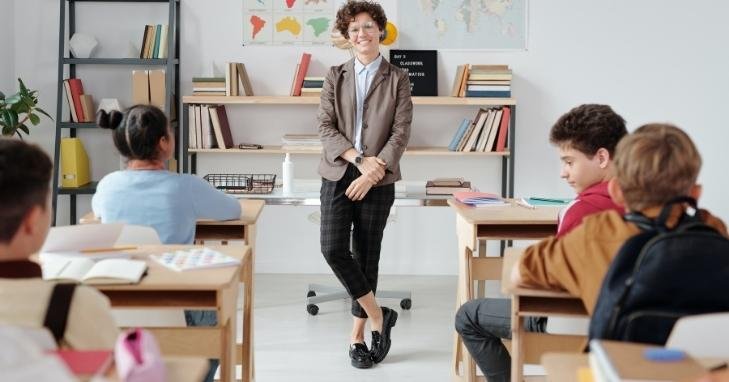 ¿Cuáles son las salidas profesionales de magisterio? 